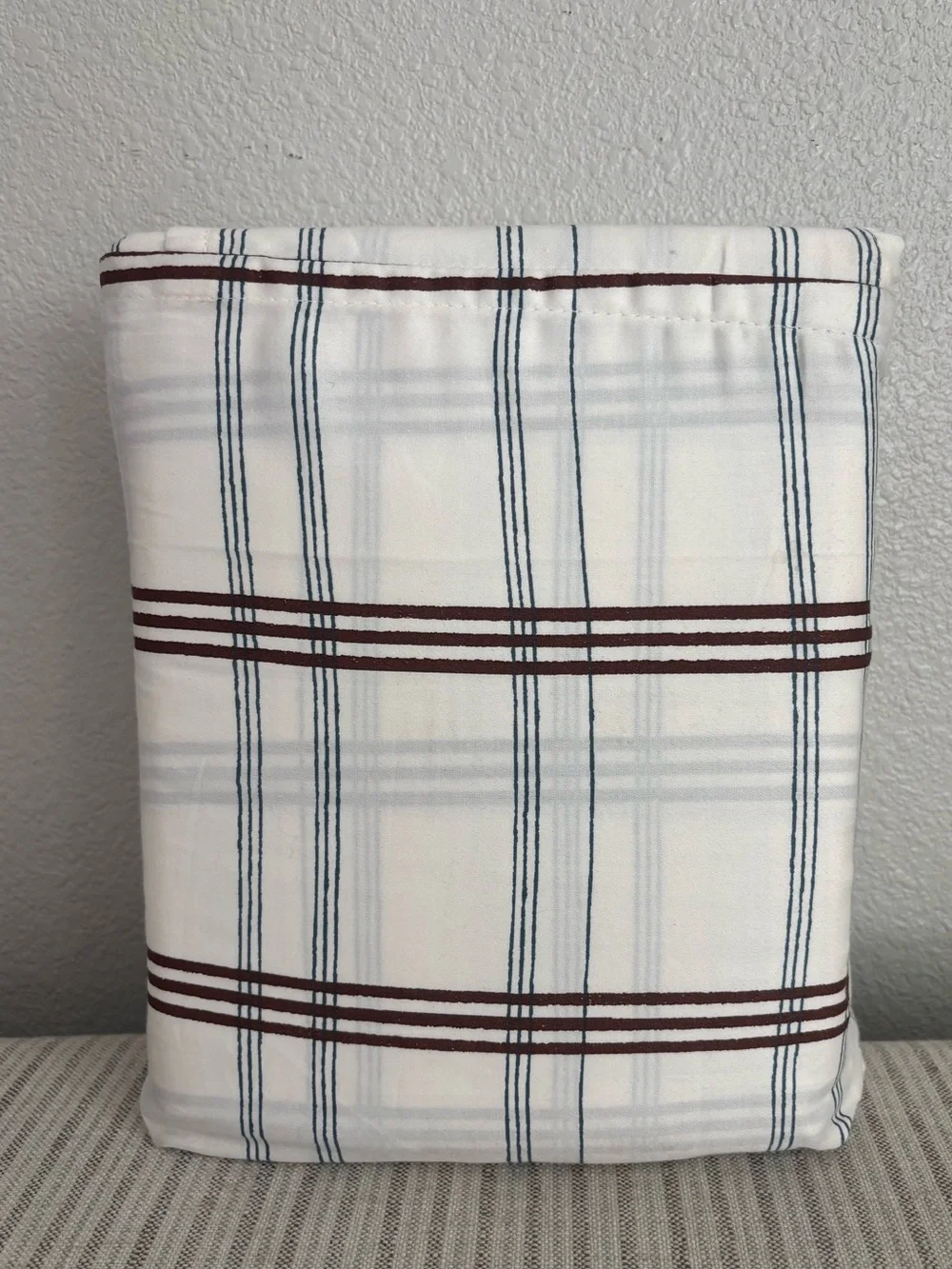 NWT Full 300 Thread Count Contrast Merrow Edge Plaid Sheets Cream/Navy/Burgundy